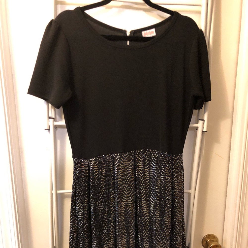 LuLaRoe Amelia